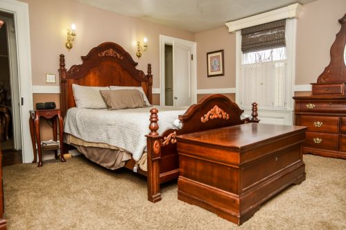 8342 Main St, Nelson IL  61021-9406 exterior