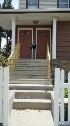 36 Grand St, Outwater NJ  07026-3302 exterior