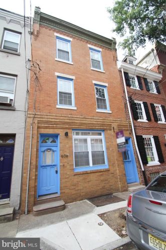 606 American St, Philadelphia, PA 19123-2909