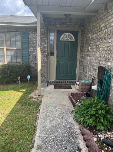 406 Erskine St, Ladson, SC 29456-3258