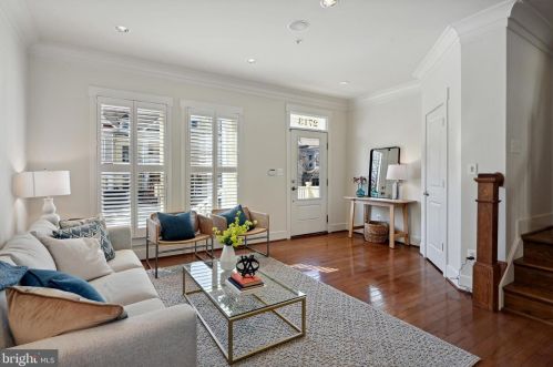 2713 Linden Ln, Silver Spring, MD 20910-1212