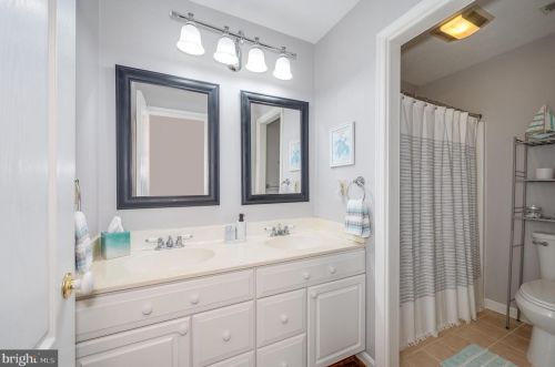 874 Pheasant Hill Rd, Summit Point WV  25446-3634 exterior