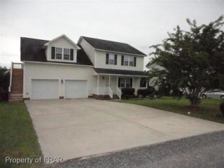 165 Edgecombe Dr, Spring Lake NC  28390-9147 exterior