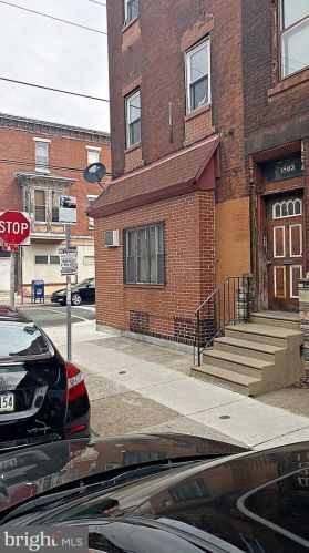 1801 16 St, Philadelphia PA  19145-2202 exterior