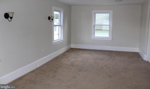 26 Crescent Blvd, Camden NJ  08108-1042 exterior