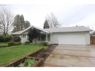 2185 Roland Way, Eugene OR  97401-2085 exterior