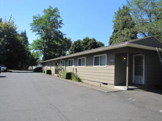 5747 King Rd, Portland OR  97222-4378 exterior