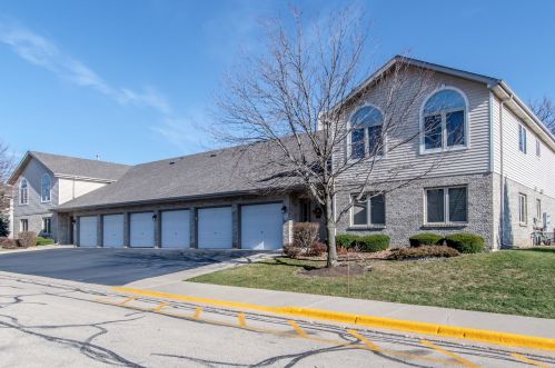 176 Saenz Ln, Joliet, IL 60436-1053