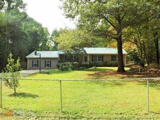 407 Cedarcrest Rd, Dallas, GA 30132-8070
