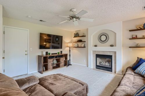 21631 Crestridge Pl, Aurora CO 80015-3596 exterior