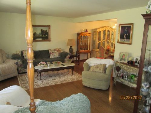 615 Kungs Way, Joliet, IL 60435-5315