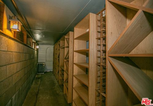 1463 Beaudry Blvd, Glendale CA  91208-1707 exterior