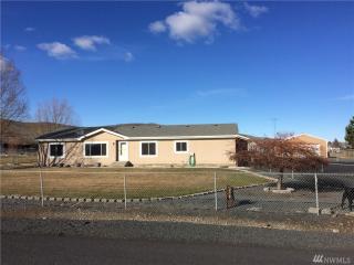 2435 Cherry Blossom Dr, Ephrata, WA 98823-9414