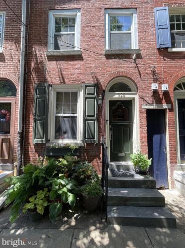 928 2nd St, Philadelphia, PA 19147-2313