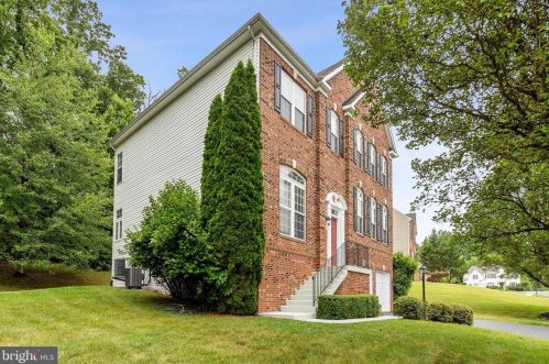 1413 Eiderdown Ct, Woodbridge, VA 22191-3779