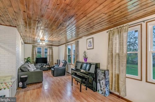 1113 Navahoe Dr, Silver Spring MD 20903-3338 exterior