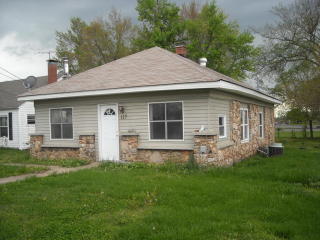 117 School St, Goodman, MO 64843-9723