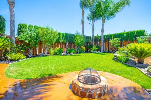 1746 Fir Dr, Los Banos CA 93635-5236 exterior