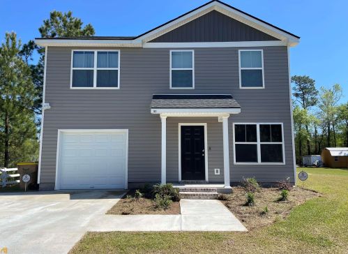 101 Rebel Estates Dr, Stillwell, GA 31329-5465