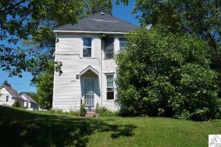 2507 1st St, Duluth, MN 55812-1813
