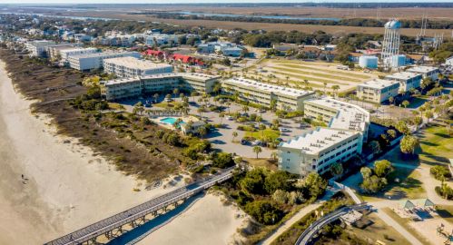 1300 Ocean Blvd, Isle Of Palms SC  29451-2246 exterior