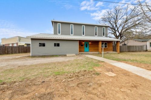 3824 Kimbo Rd, Fort Worth TX 76111-6209 exterior