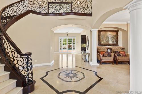 9624 Blossom Ridge Way, El Cajon, CA 92021-2317