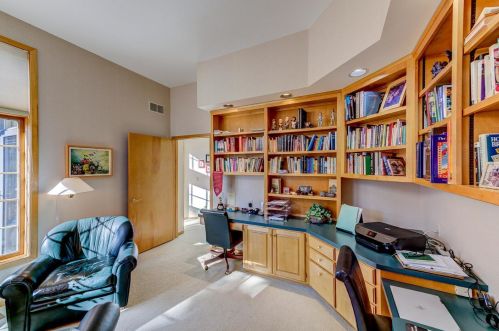 902 Highview Cir, Saint Paul MN  55118-3687 exterior