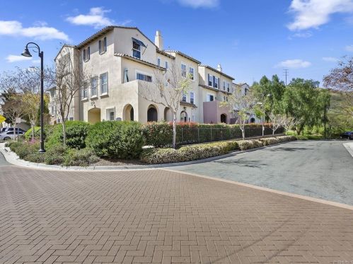 2042 Silverado St, San Marcos, CA 92078-3200