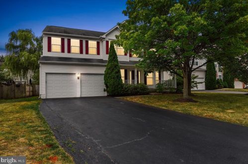 113 Shana Dr, Leesburg, VA 20175-6162