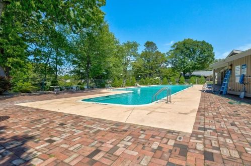 937 Sweetheart Path, Southington CT  06489-3493 exterior