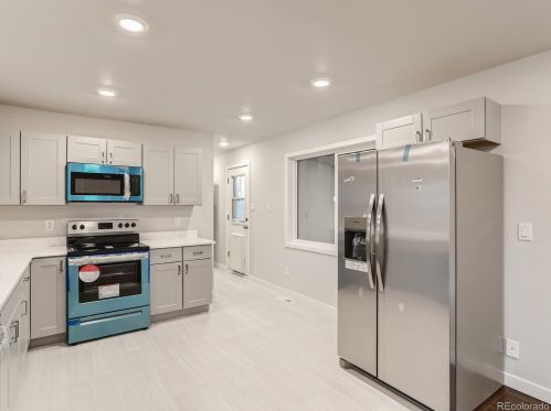 697 Evanston St, Aurora CO 80014-1543 exterior