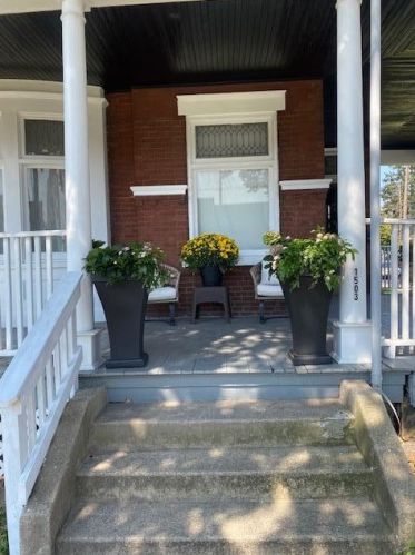 1503 Hamilton St, Allentown PA  18102-4211 exterior