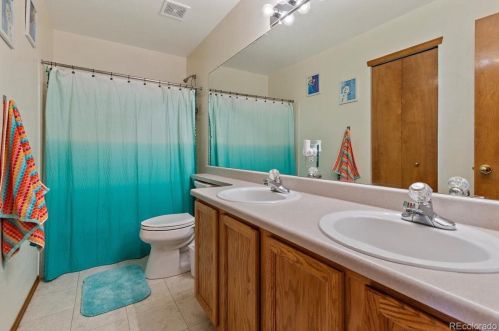 22803 Orch Pl, Aurora CO 80015-6664 exterior