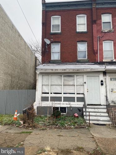 739 44th St, Philadelphia, PA 19104-1314