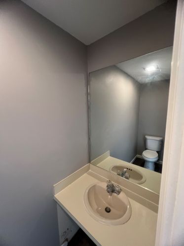 219 Broad St, Meriden CT  06450-6501 exterior
