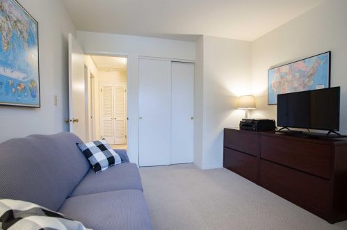 19 Creekwood Sq, Cincinnati OH 45246-3838 exterior