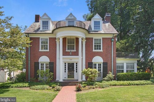 216 Elmwood Blvd, York, PA 17403-1925