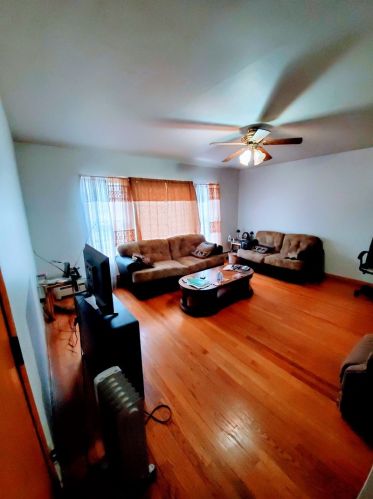 2106 9th Ave, Broadview, IL 60153-3235