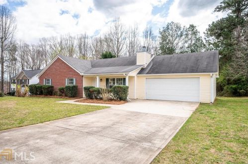 170 Homeplace Dr, Porterdale, GA 30016-8537