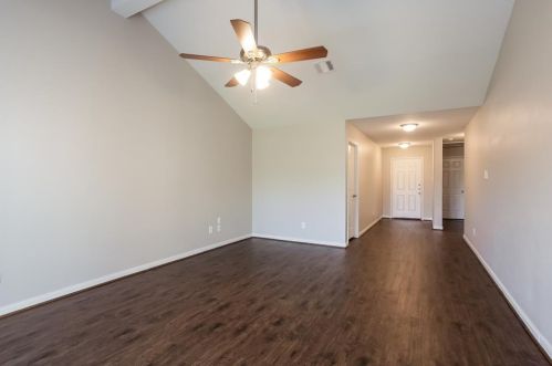 7211 Nettle Springs Ct, Richmond TX  77469-5568 exterior