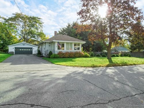 10 Highland Ave, Augusta, ME 04330-4123