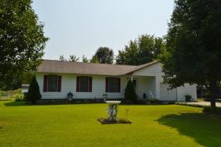 711 Northwest St, Bloomfield, MO 63825-9204