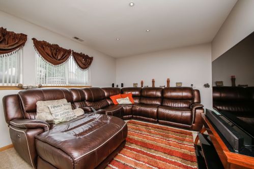 494 Savannah Ln, Lemont IL  60440-5086 exterior