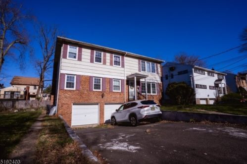 7 Dunn Rd, Town Center, NJ 07052-2812