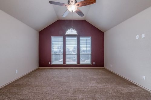 10061 Red Blf Ln, Fort Worth TX  76177-7353 exterior