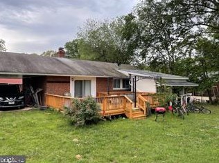 6710 Hopewell Ave, Springfield VA  22151-3801 exterior