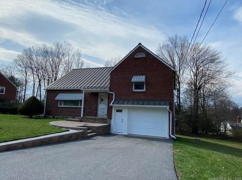 82 Morningside Dr, Torrington, CT 06790-5839