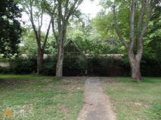 709 Crabapple Rd, Holly Springs, GA 30114-2162