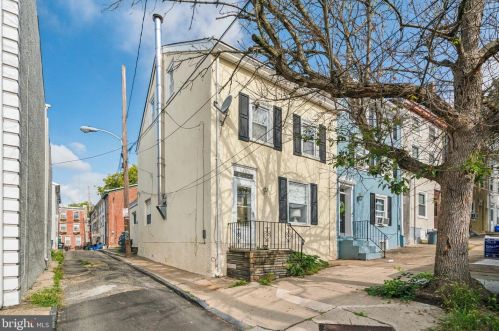 140 Gay St, Philadelphia PA  19127-1310 exterior